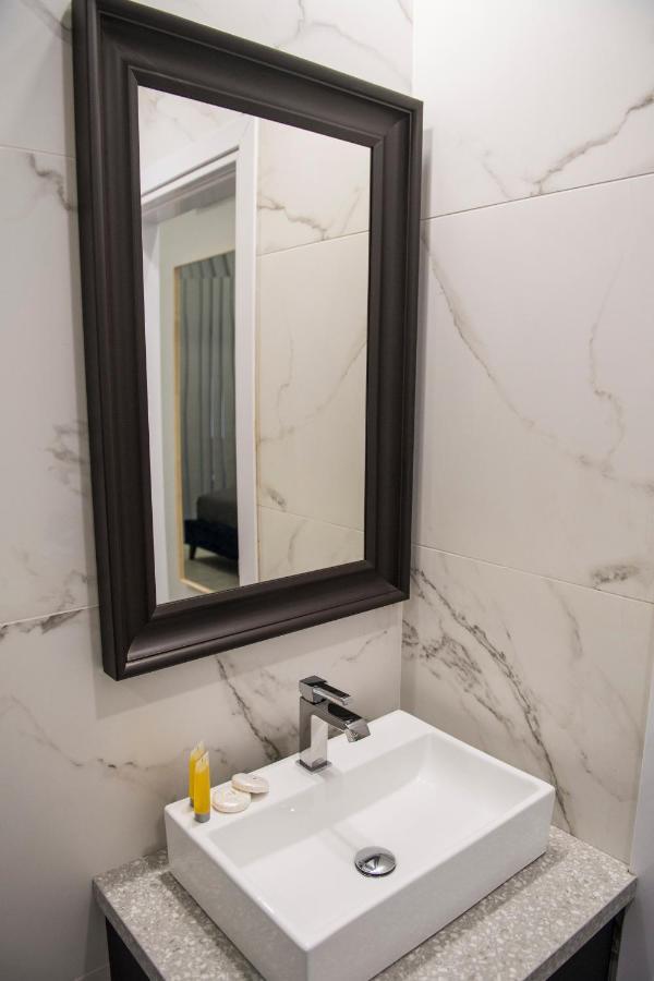 Skin Suites-Luxury Living Nikósie Exteriér fotografie